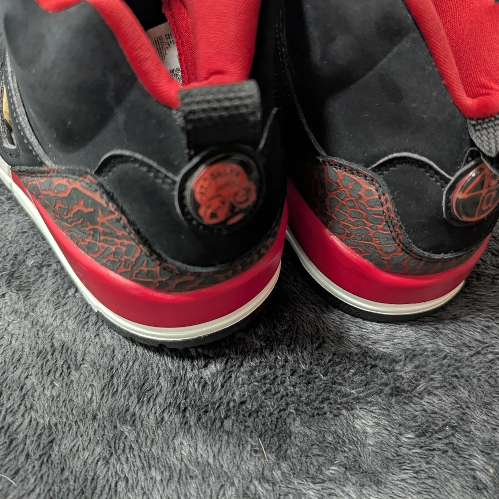 🔥Jordan Spizike Black University Red Cement, Mens 12🔥